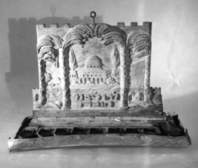 Menorah decorated with the Temple Mount